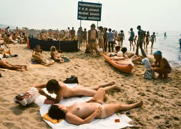 Vintage : FKK beach limits by bobettebobqc