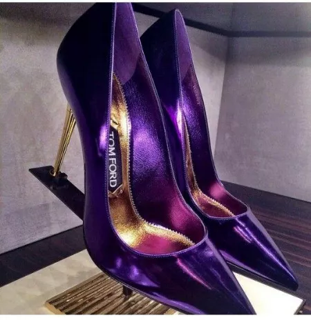 Violet by artofnoise2