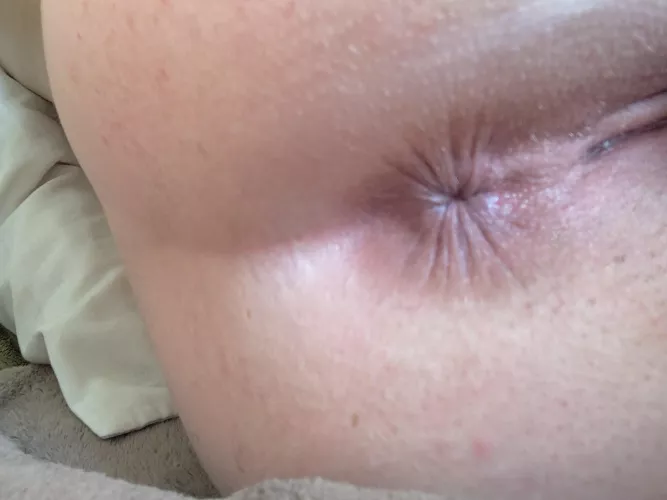 Virgin ass by LarnaNSFW