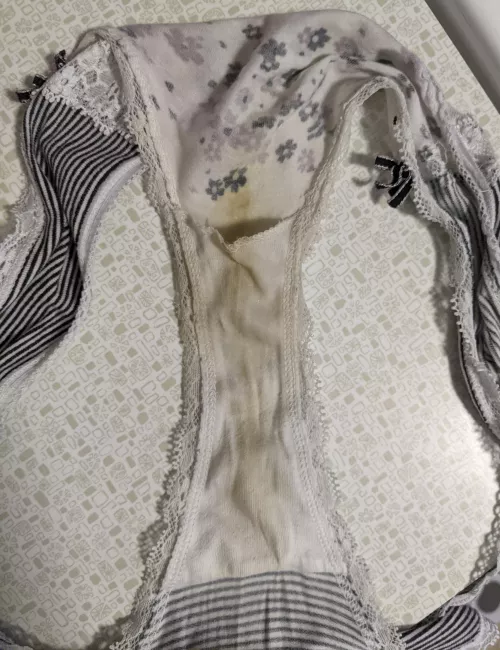 VS Hipster Worn Full Work Week. DM or KIK Aphrodite2Lips by Aphrodite2Lips