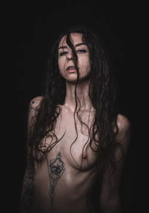 w e t by yesiamvirus