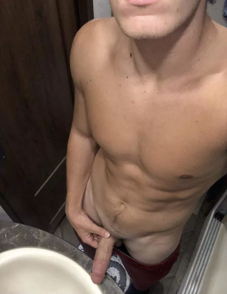 Wait till I get hard 😈 posted by munstahdick