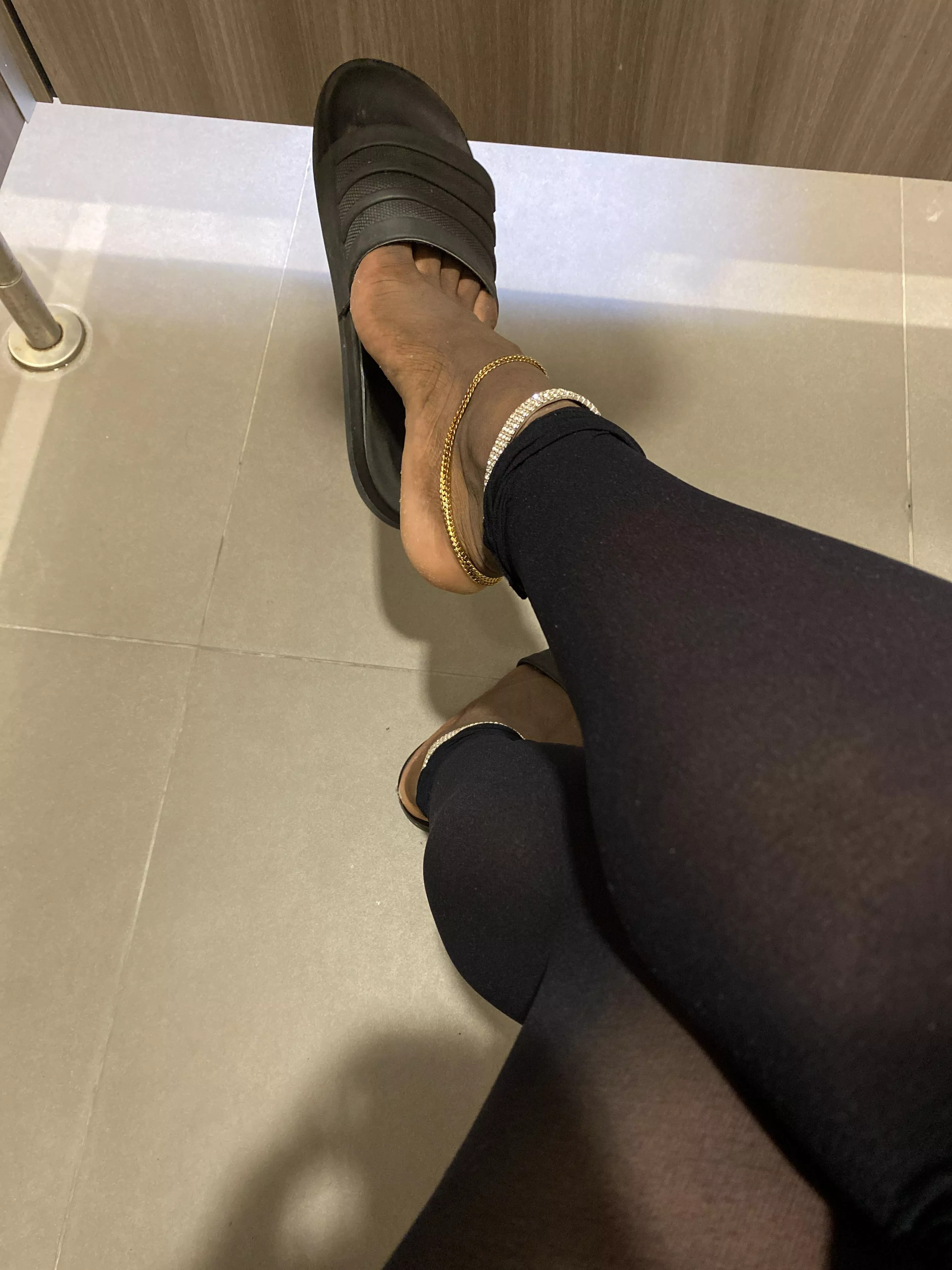 waiting for a client 🥰 posted by tsnesha
