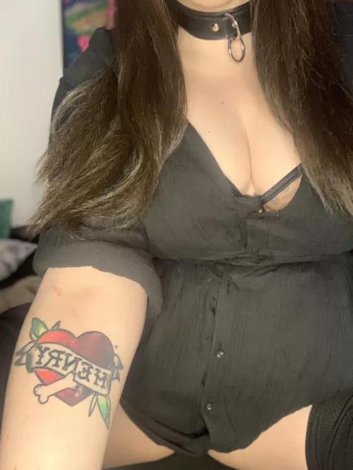 Waiting for Daddy 🖤 by Elemenop1