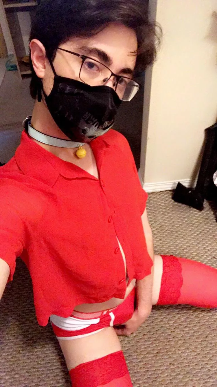 Waiting for him to get home like a good boi🥺 posted by BrC7