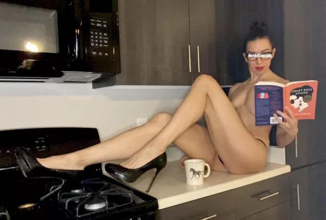 Waiting for my buns to bake (OC) by nerdydancing