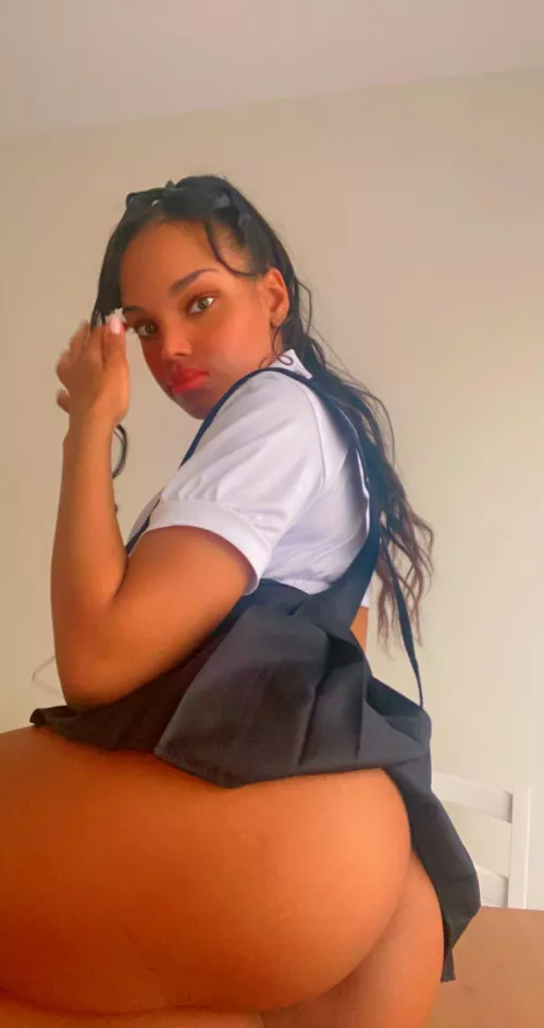 Waiting for my professor by ludanela