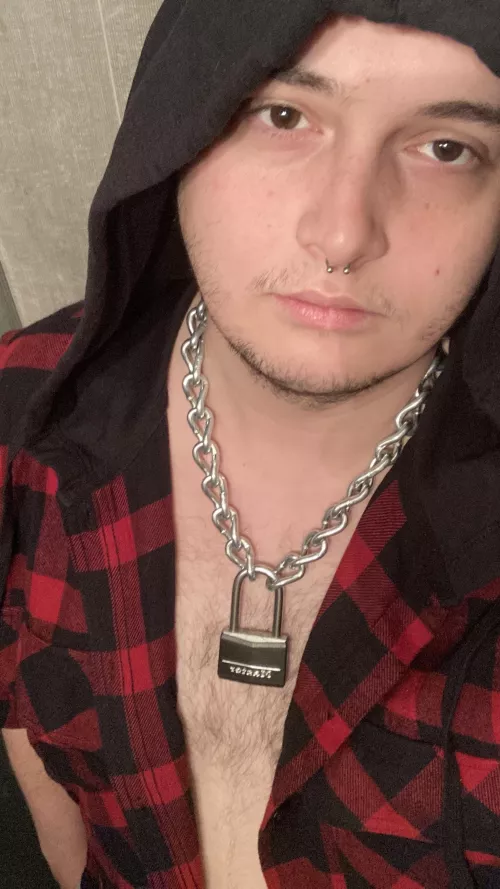 Waiting for someone to come and cuddle up in bed with me to play some COD 😏 by allamericanhomo