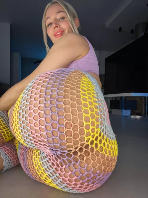 Waiting for u to get me in ur house to fuck😘 by DraconianStoppage