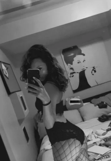 Waiting for you 💋 by DulcedeCat