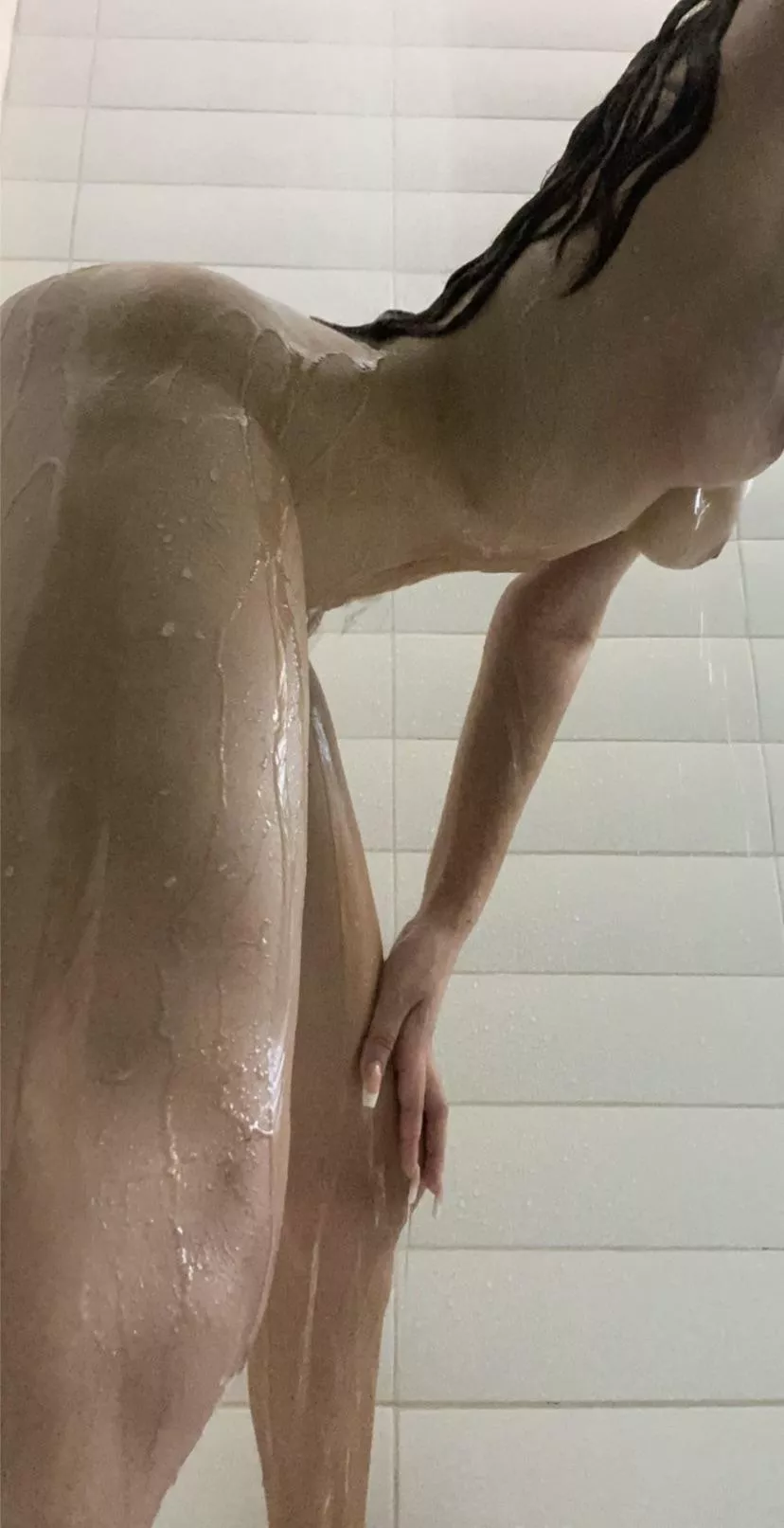 waiting for you in the shower🥰💕💕💕 posted by retrospect24