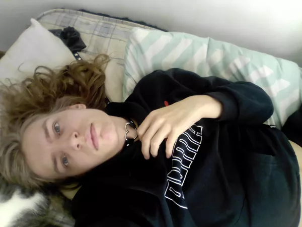 Waiting for you to come back to bed by WorkerMean7272