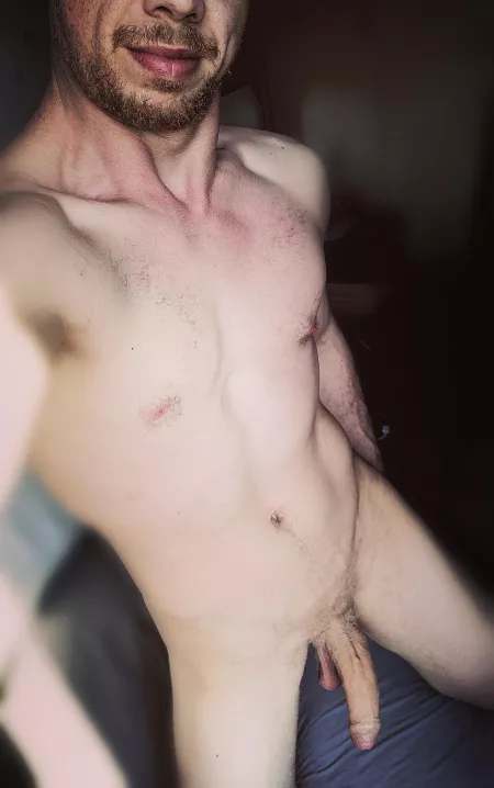 Waiting in bed. Will you hurry up? by glasgowbound