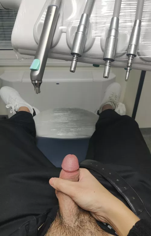 Waiting my dentist, I'm shaking 🥵😱 by Flat_Program8503