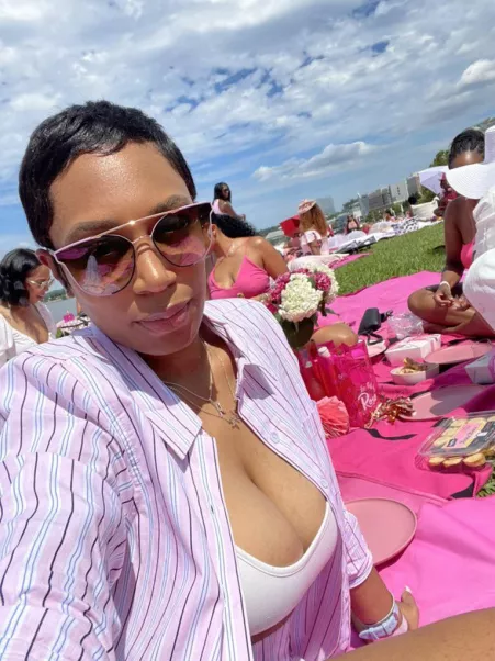 Waiting to be pumped by dreadlockrastah