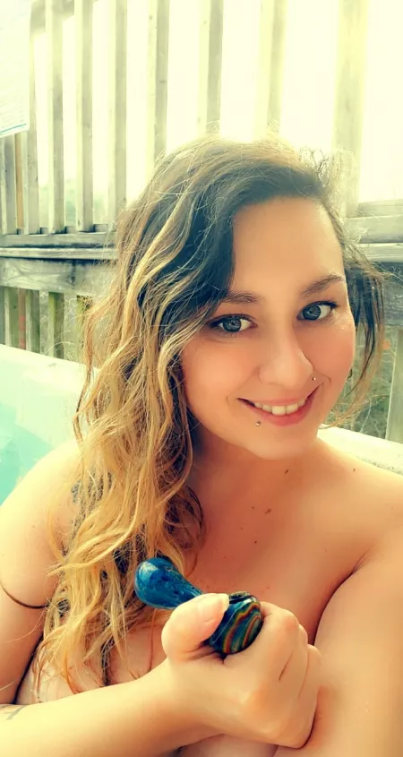 Wake, bake and hot tub 💦 by lmichele409