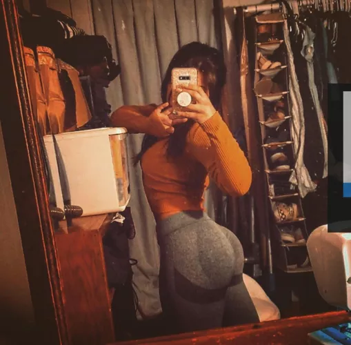 Wake up and workout 🙃 by SavanahRossi