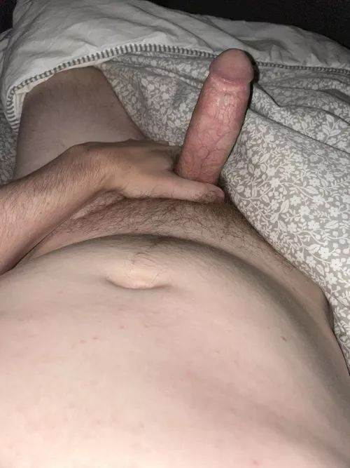 Wake up next to me? by bigfoot005