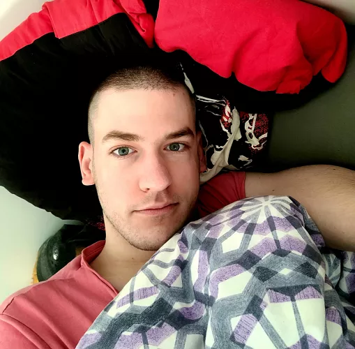 Wake up photo ☀️ ☁️ by Jackfruit93