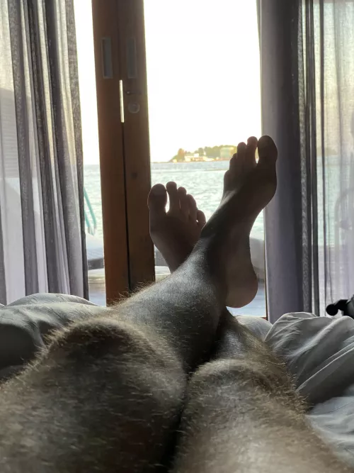 Waking up in paradise with me. by barefootking117