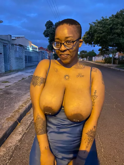 Walk me outside baby by bootymanda