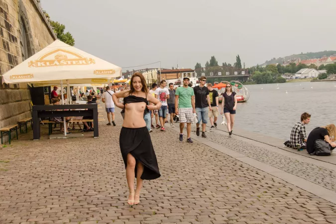 Walk on the quays by basseyhound