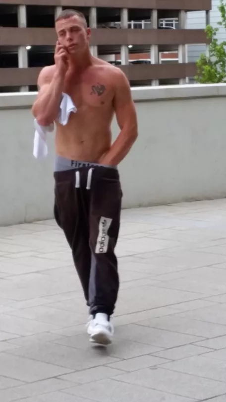 Walking and Grabbing (X-Post /r/guysinsweatpants) posted by menareamazing