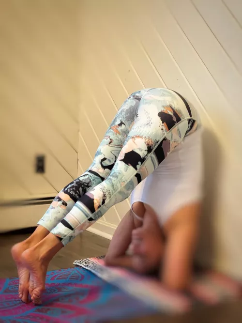 Wall stretches by HomeBody80