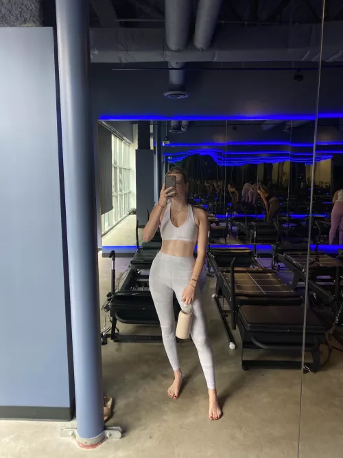 Wanna be workout partners? by decaf_alexis