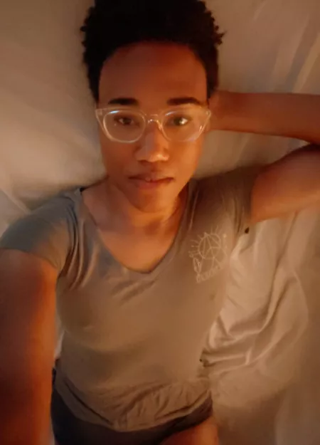 Wanna chill out with me on a lazy Sunday? by supajellyfish