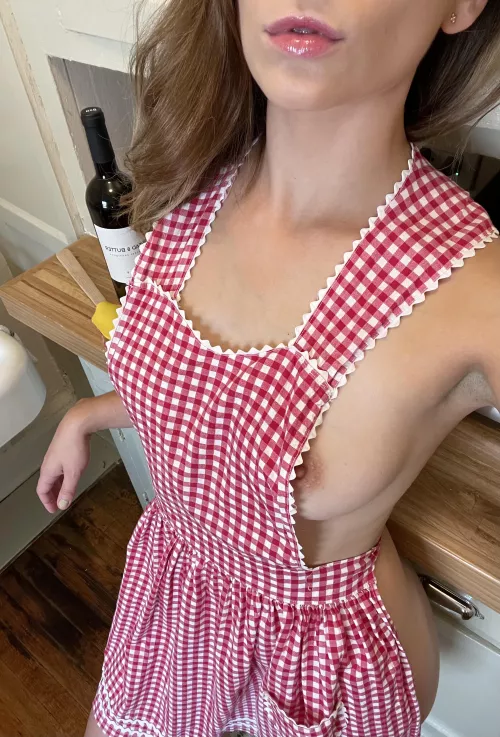 Wanna come bake with me? by mickowicz