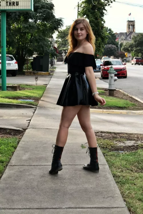 Wanna come for a walk with me? by welcome_to_jezebels