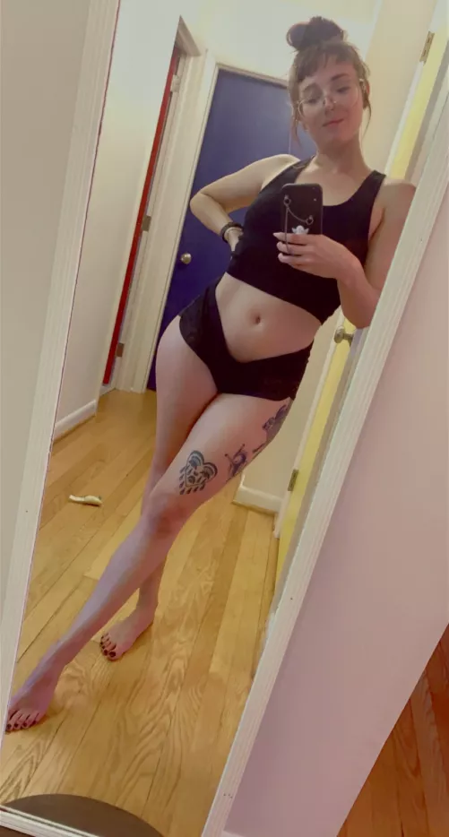 Wanna come over & watch a movie with me? 😘 by BifocalBunnies