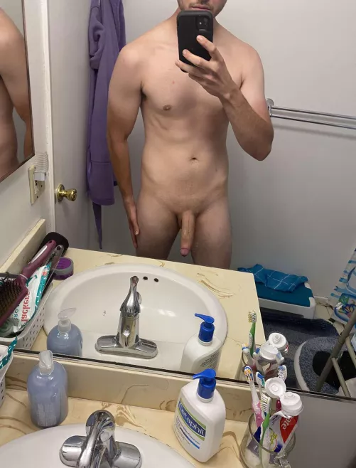 Wanna come play while my girlfriend is gone?😏(m)24 by DanielFrank6966