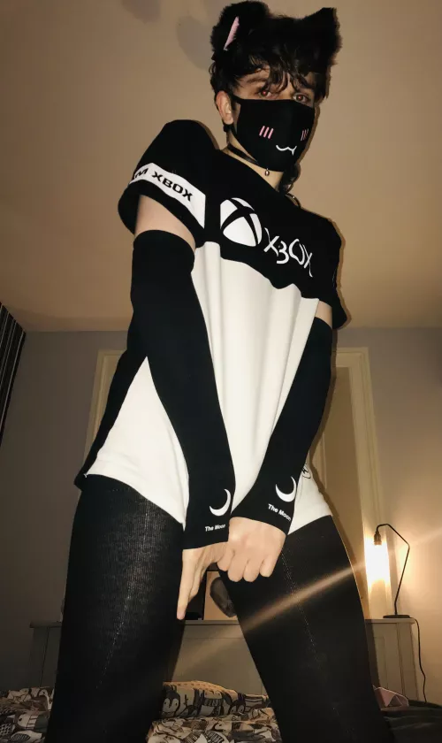 Wanna come play with my analogue stick? by BurntFemboyWater