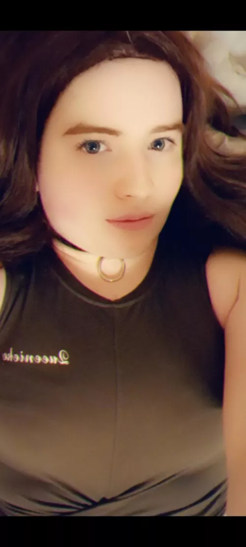 wanna come put a leash on me ;p by FuckMeatLilith