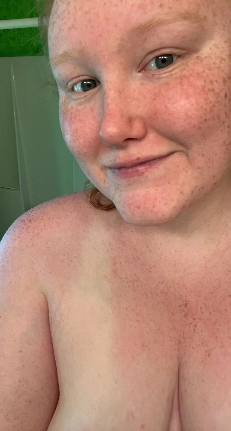 Wanna cover my freckles with your cum? 😋 posted by mahonrac000