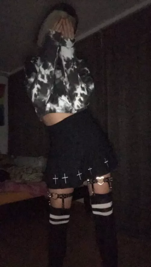 wanna cuddle? 😘 by nikawithnocontext