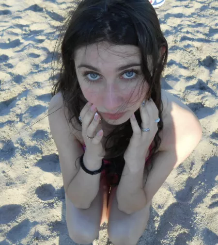 Wanna cum on my face? 💋 by Negative-Call6204