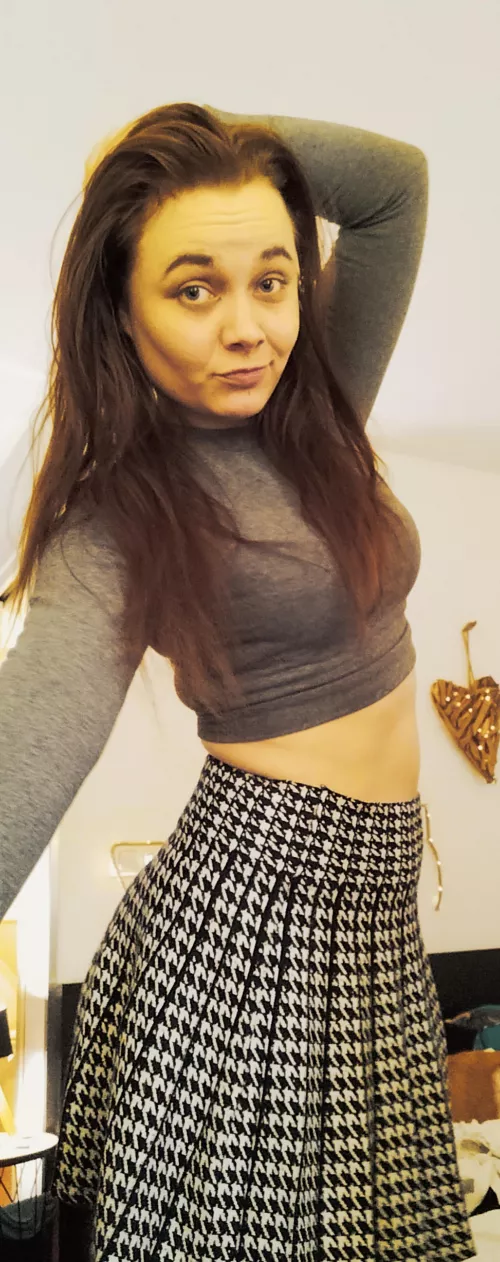 Wanna cum tonight? Follow my FREE page 😍😍♥️😈 LINK BELOW by foxxyroxxy94