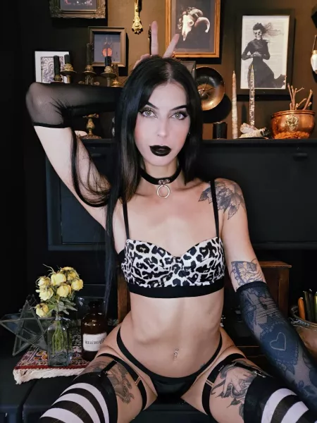 Wanna eat my out in front of my altar? by _babyxghoul