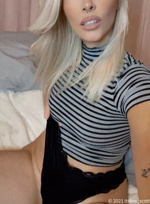 Wanna feel how soft my lips are? 💋 by Suitable-Ad9538