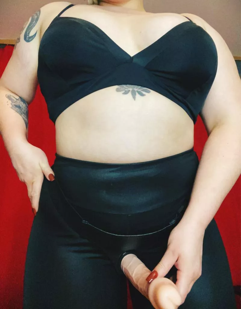 Wanna fuck? 💦🍆 posted by CinderLady