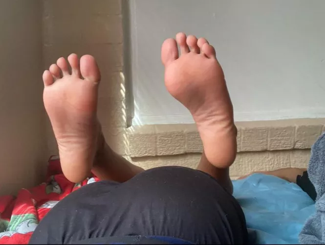 Wanna give them a lick for me by Vvaprz