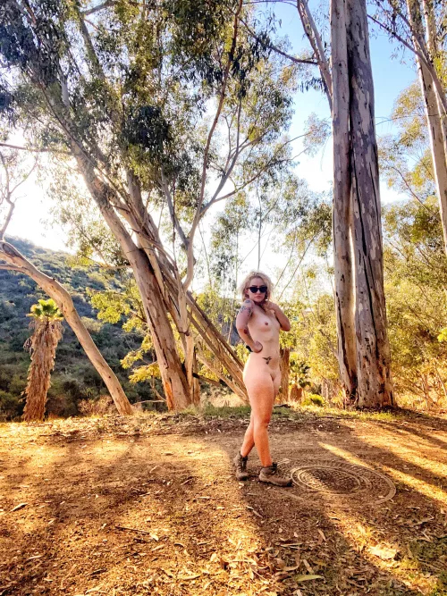 wanna go (f)reehiking with me? 😎🌼 by slappphappy