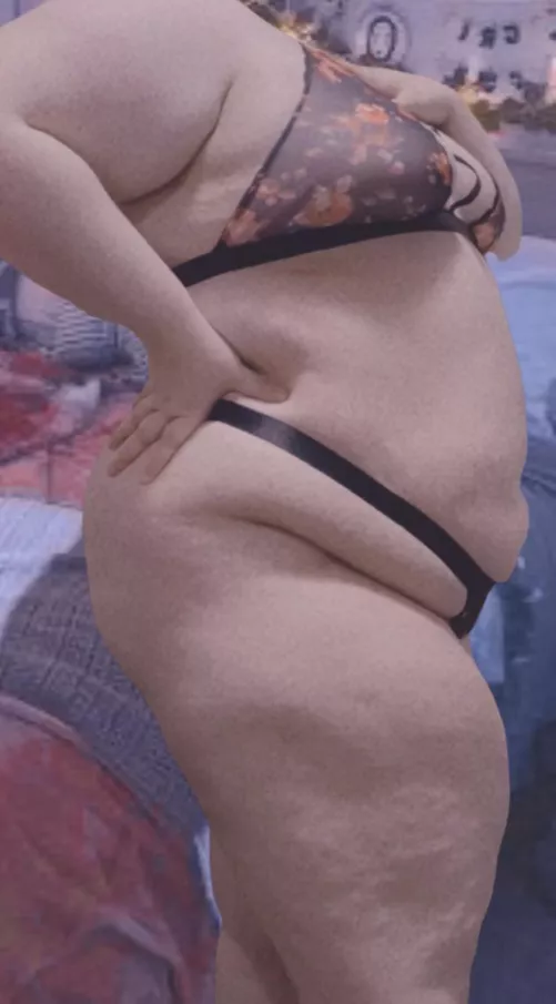 Wanna have a sleepover?💦 by evielewds