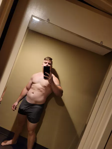 wanna help me stay up tonight? by Zeonen