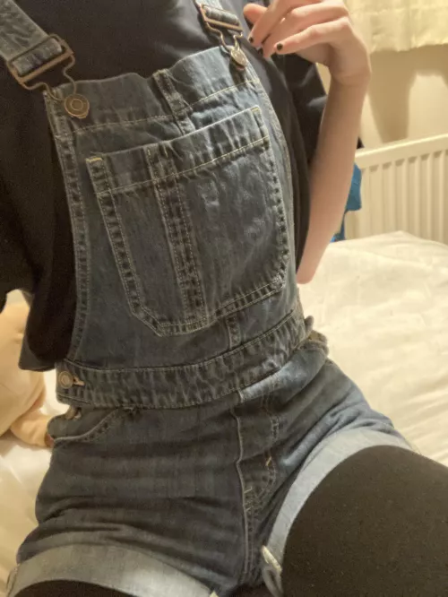 wanna lay between my thighs? i hear they’re really comfy :3 by SupposedlyArlo