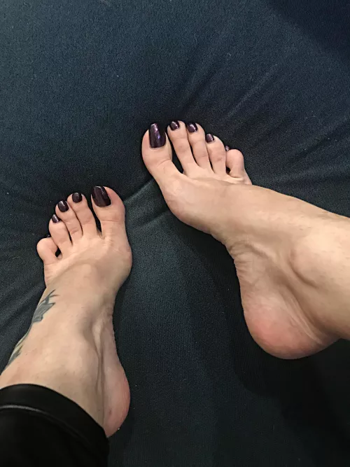 Wanna lick my toes? by Juliadomaina