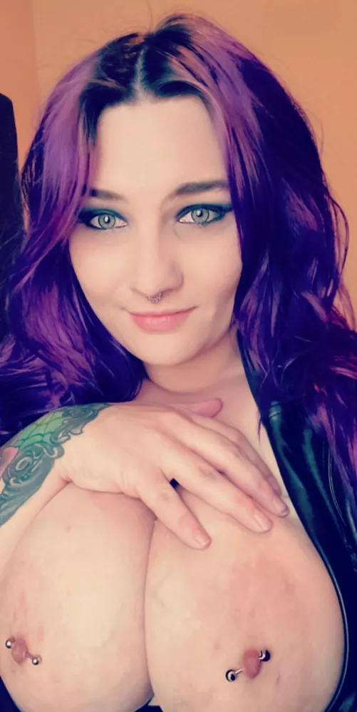 Wanna play in my dungeon? by NonworkAliceZ